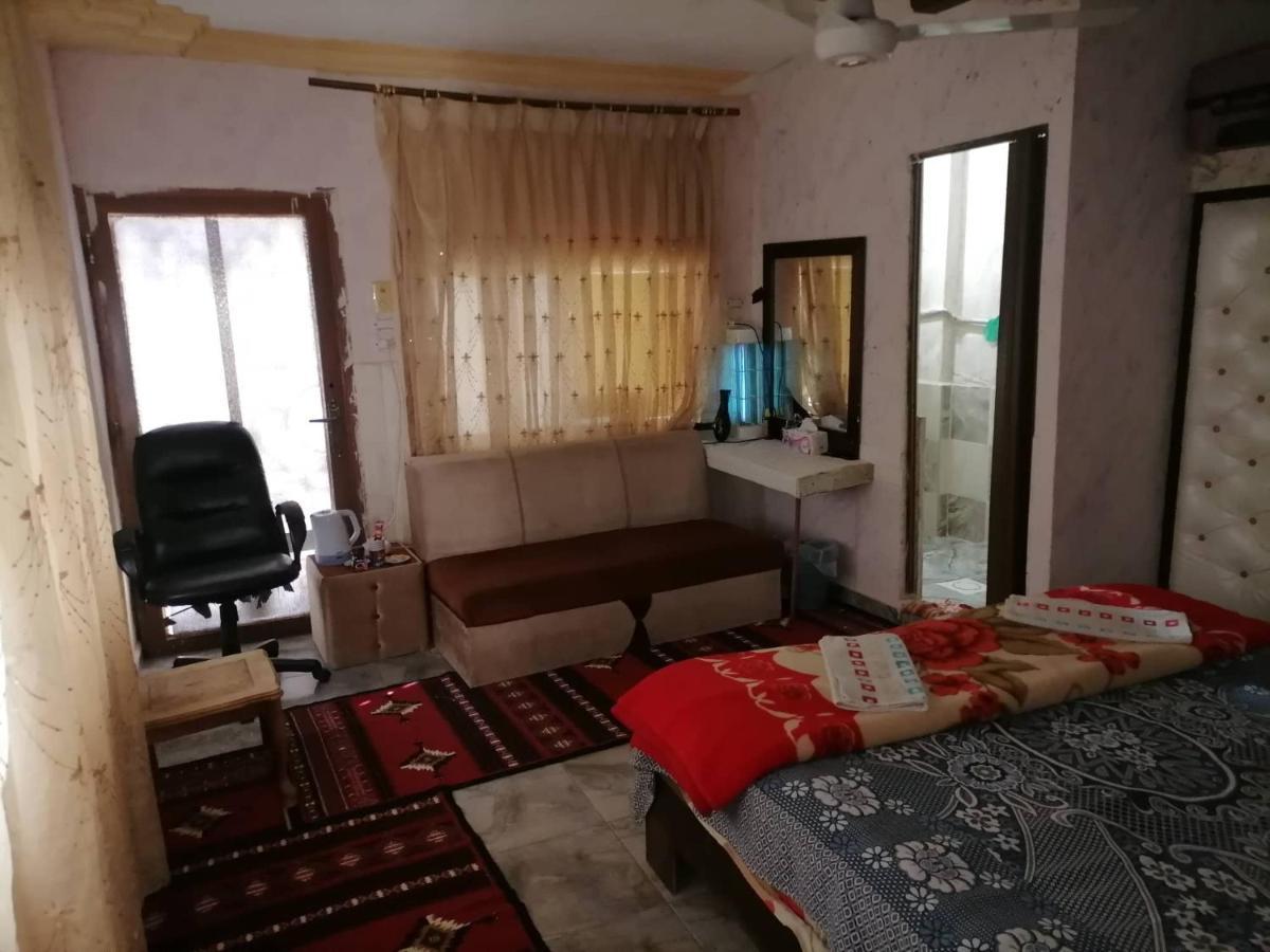 Guest House Hazem Al Azraq ash Shamālī Eksteriør bilde